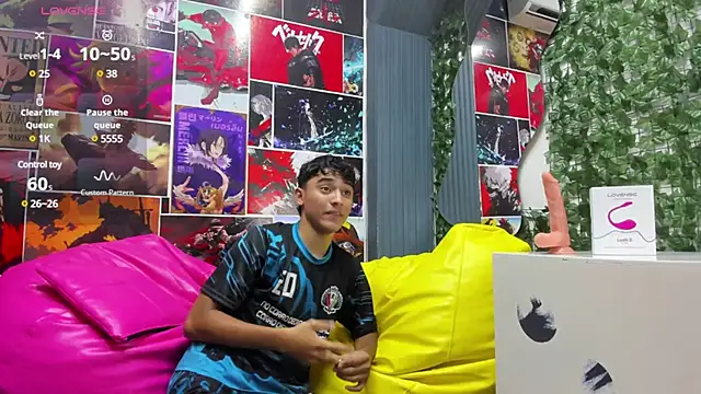 Snapshot of Austin_Cardieff chatting on 01/07/25, 08:31 Austin Cardieff online show from 01/07/25, 08:31