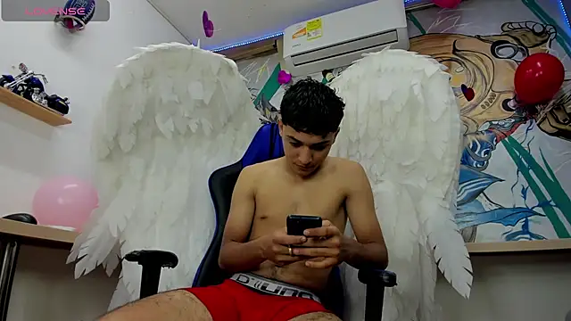 Snapshot of Austin_Cardieff chatting on 02/14/25, 08:37 Austin Cardieff online show from 02/14/25, 08:37