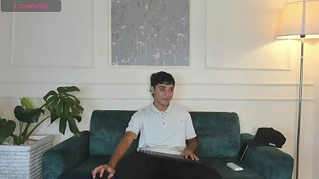 Snapshot of Austin_Cardieff chatting on 03/03/25, 03:19 Austin Cardieff online show from 03/03/25, 03:19