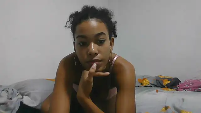 Snapshot of sasha_fox00 chatting on 12/28/24, 10:23 sasha fox00 online show from 12/28/24, 10:23