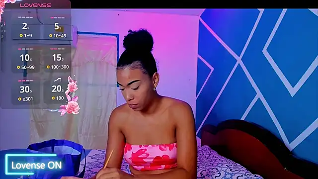 Snapshot of sasha_fox00 chatting on 09/26/25, 06:28 sasha fox00 online show from 09/26/25, 06:28