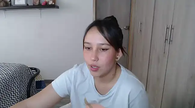 Snapshot of Skarlet_Adams28 chatting on 12/06/24, 09:35 Skarlet Adams28 online show from 12/06/24, 09:35