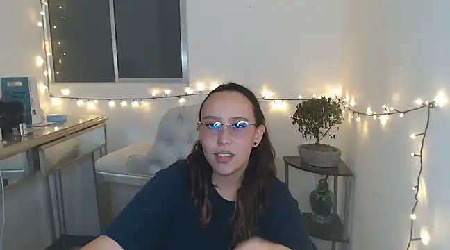 Snapshot of Skarlet_Adams28 chatting on 01/30/25, 09:47 Skarlet Adams28 online show from 01/30/25, 09:47