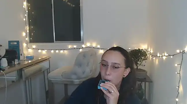 Snapshot of Skarlet_Adams28 chatting on 01/31/25, 12:50 Skarlet Adams28 online show from 01/31/25, 12:50