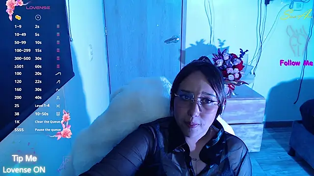 Snapshot of Skarlet_Adams28 chatting on 09/10/25, 08:42 Skarlet Adams28 online show from 09/10/25, 08:42