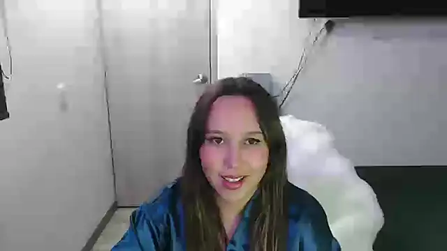 Snapshot of Skarlet_Adams28 chatting on 11/06/25, 07:59 Skarlet Adams28 online show from 11/06/25, 07:59