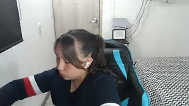 Snapshot of Skarlet_Adams28 chatting on 12/04/25, 06:16 Skarlet Adams28 online show from 12/04/25, 06:16