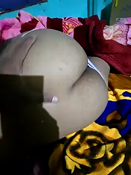 Snapshot of hotbaby_5 chatting on 12/11/24, 04:31 hotbaby 5 online show from 12/11/24, 04:31