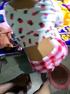 Snapshot of hotbaby_5 chatting on 01/07/25, 08:03 hotbaby 5 online show from 01/07/25, 08:03