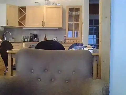 Snapshot of sympatyczny223 chatting on 02/15/25, 02:00 sympatyczny223 online show from 02/15/25, 02:00