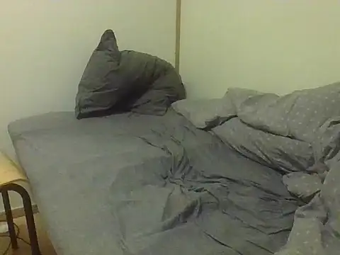 Snapshot of sympatyczny223 chatting on 02/01/26, 08:35 sympatyczny223 online show from 02/01/26, 08:35