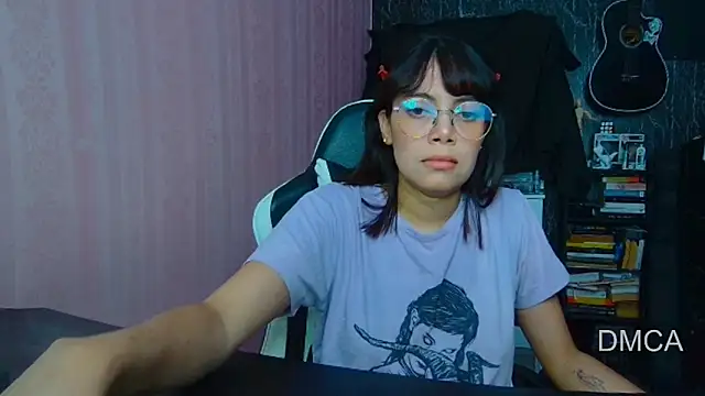 Snapshot of Drea_Foox chatting on 09/29/25, 02:27 Drea Foox online show from 09/29/25, 02:27