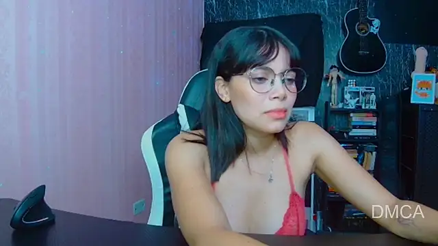 Snapshot of Drea_Foox chatting on 10/01/25, 02:39 Drea Foox online show from 10/01/25, 02:39