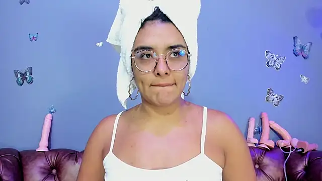 Kaira mosse online show from 11/02/25, 09:44