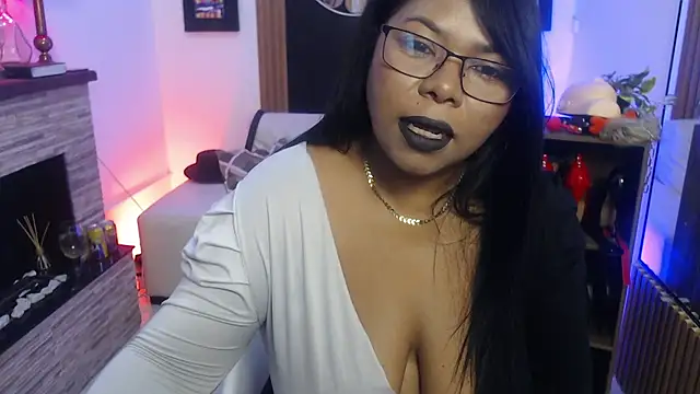 Keilathompson online show from 04/10/26, 10:31