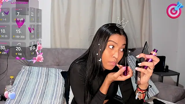 AnneteLynch online show from 12/04/25, 08:28