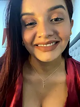 Melanyprada online show from 11/21/25, 04:55