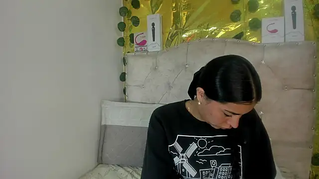 cristalconnorr online show from 05/14/26, 02:46