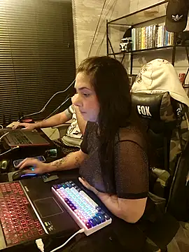 CoelhinhaGostosa online show from 12/16/25, 07:46