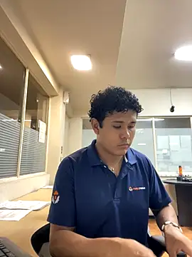 Snapshot of Brencuz chatting on 09/24/25, 05:05 Brencuz online show from 09/24/25, 05:05