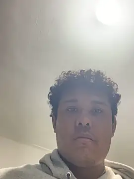 Snapshot of Brencuz chatting on 10/11/25, 03:28 Brencuz online show from 10/11/25, 03:28