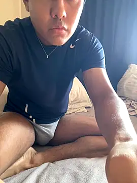 Snapshot of Brencuz chatting on 10/12/25, 03:11 Brencuz online show from 10/12/25, 03:11