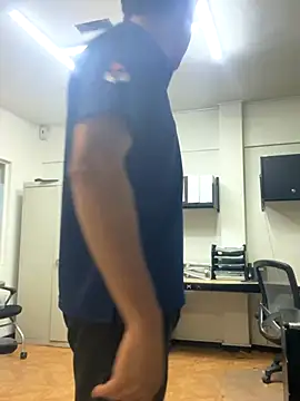 Snapshot of Brencuz chatting on 10/17/25, 12:25 Brencuz online show from 10/17/25, 12:25