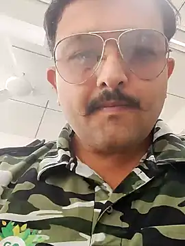 Akhil3290 online show from 01/18/25, 06:34