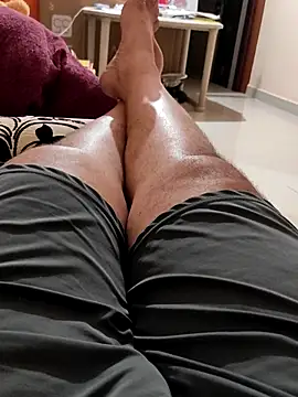 Akhil3290 online show from 04/20/26, 07:04