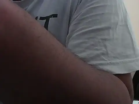 Akhil3290 online show from 04/23/26, 04:09