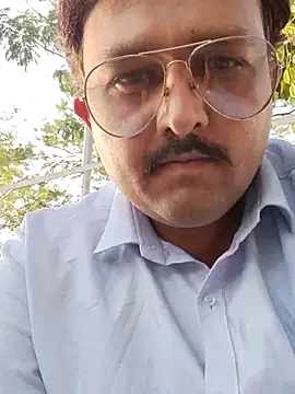 Snapshot of Akhil3290 chatting on 05/07/26, 01:05 Akhil3290 online show from 05/07/26, 01:05