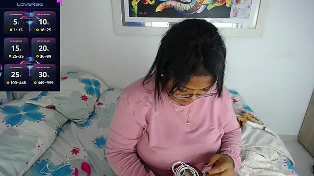 miajoseph  online show from 02/21/25, 04:40