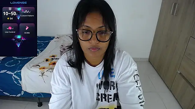 miajoseph  online show from 09/10/25, 04:34