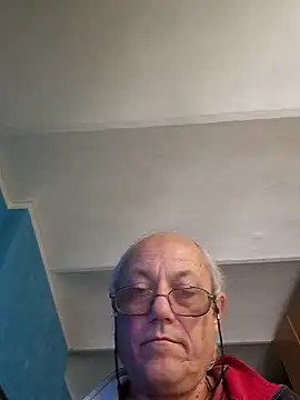 Snapshot of gianbragallini chatting on 10/17/25, 11:02 gianbragallini online show from 10/17/25, 11:02