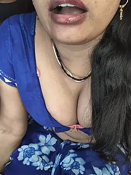 Snapshot of Shivani_Mumbai85 chatting on 07/13/26, 05:38 Shivani Mumbai85 online show from 07/13/26, 05:38