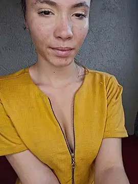 HelenHoltz online show from 11/15/25, 06:26