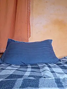 HelenHoltz online show from 03/31/26, 02:02