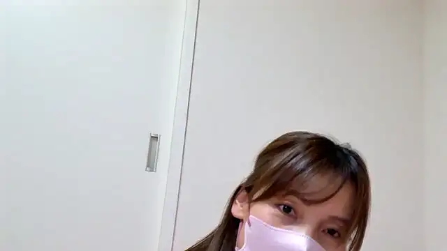 Snapshot of caro-caro chatting on 11/09/25, 04:38 caro-caro online show from 11/09/25, 04:38