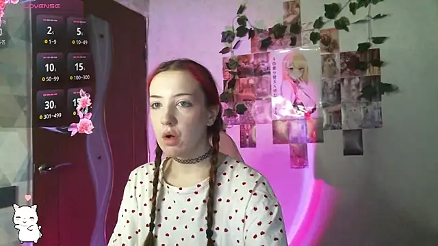 Snapshot of SweetieMollyy chatting on 02/26/25, 02:25 SweetieMollyy online show from 02/26/25, 02:25