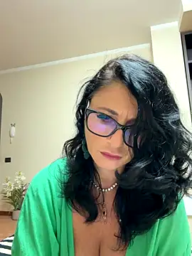 MichelleCara online show from 10/17/25, 06:27