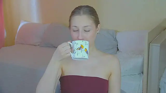 BritneyCruze online show from 01/10/26, 09:44