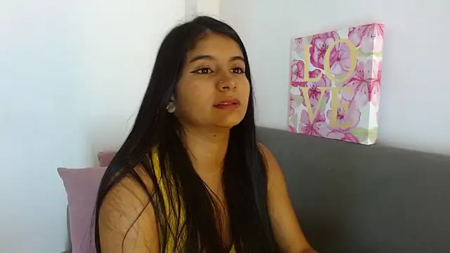 anahi  s online show from 03/05/25, 09:04