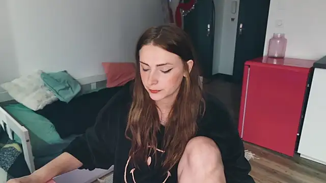 ce leste   online show from 10/23/25, 01:21