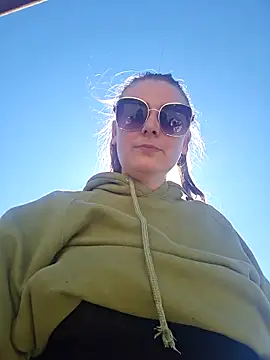 ce leste   online show from 03/18/26, 01:36