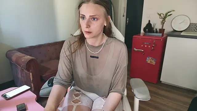 Snapshot of ce_leste__ chatting on 07/21/26, 12:07 ce leste online show from 07/21/26, 12:07