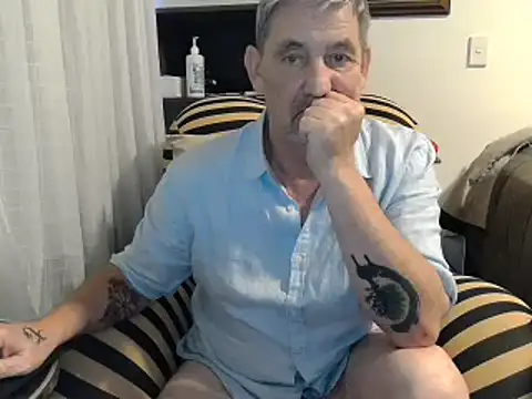 ChunkyMonkey007 online show from 12/04/24, 10:57