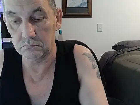 ChunkyMonkey007 online show from 12/25/24, 09:54