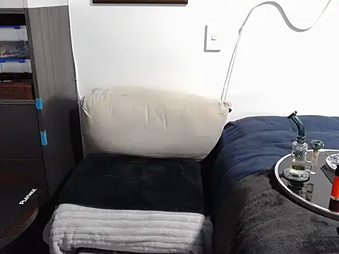 ChunkyMonkey007 online show from 10/09/25, 03:21