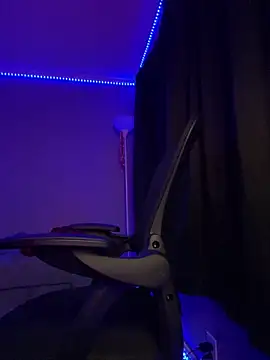 plutomf online show from 09/24/25, 07:28