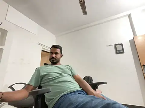 real meet girl finding in online show from 12/04/24, 05:38